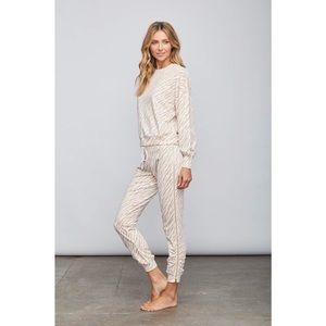 Sundays Amara Pullover Roth Jogger Set Zebra Print